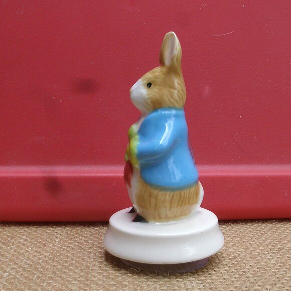 Peter Rabbit & Radishes Porcelain Topper Figurine - Picture 3 of 15